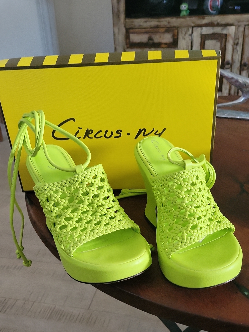 Circus by Sam Edelman Paislie Neon Lime Woven Platform Sandals